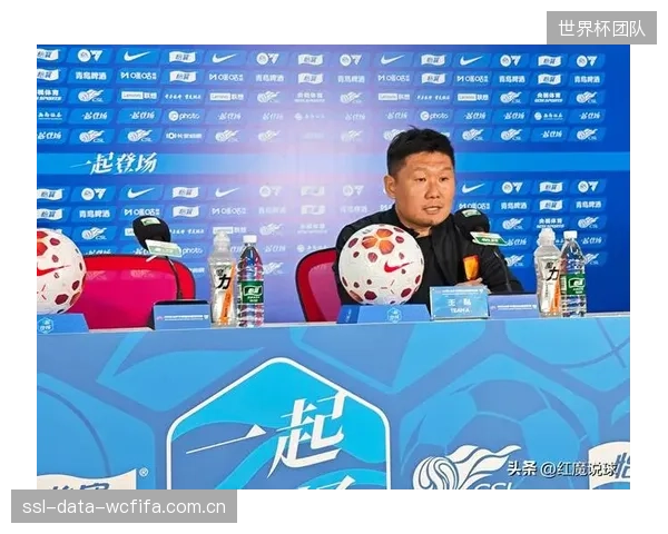 升班马重庆铜梁龙主场战绩彪悍,主教练将利用密集防守和快速反击挑战国安。 升班马重庆铜梁龙主场战绩彪悍,主教练将利用密集防守和快速反击挑战国安。